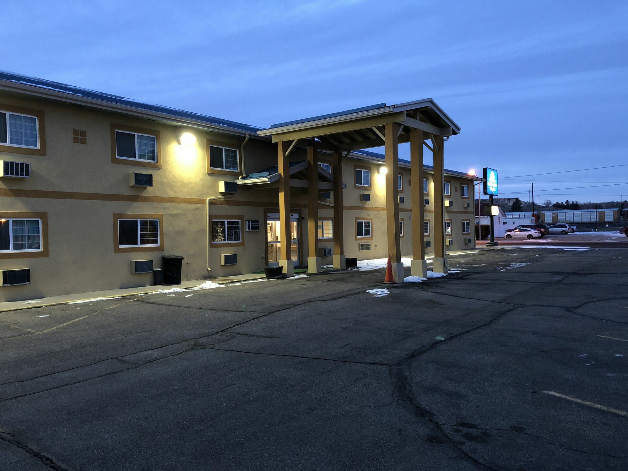 Americas Best Value Inn And Suites Sidney Exterior photo
